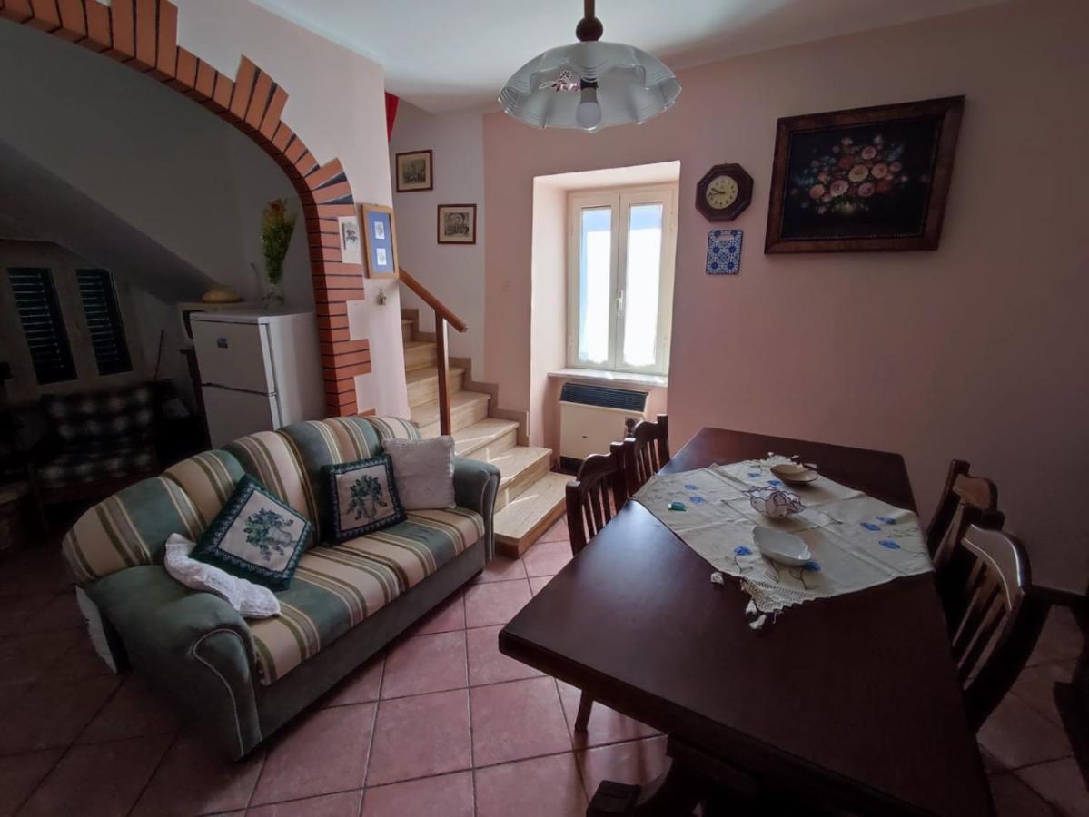 Casa Vacanza Nonna Maria Calvi dell' Umbria Luaran gambar